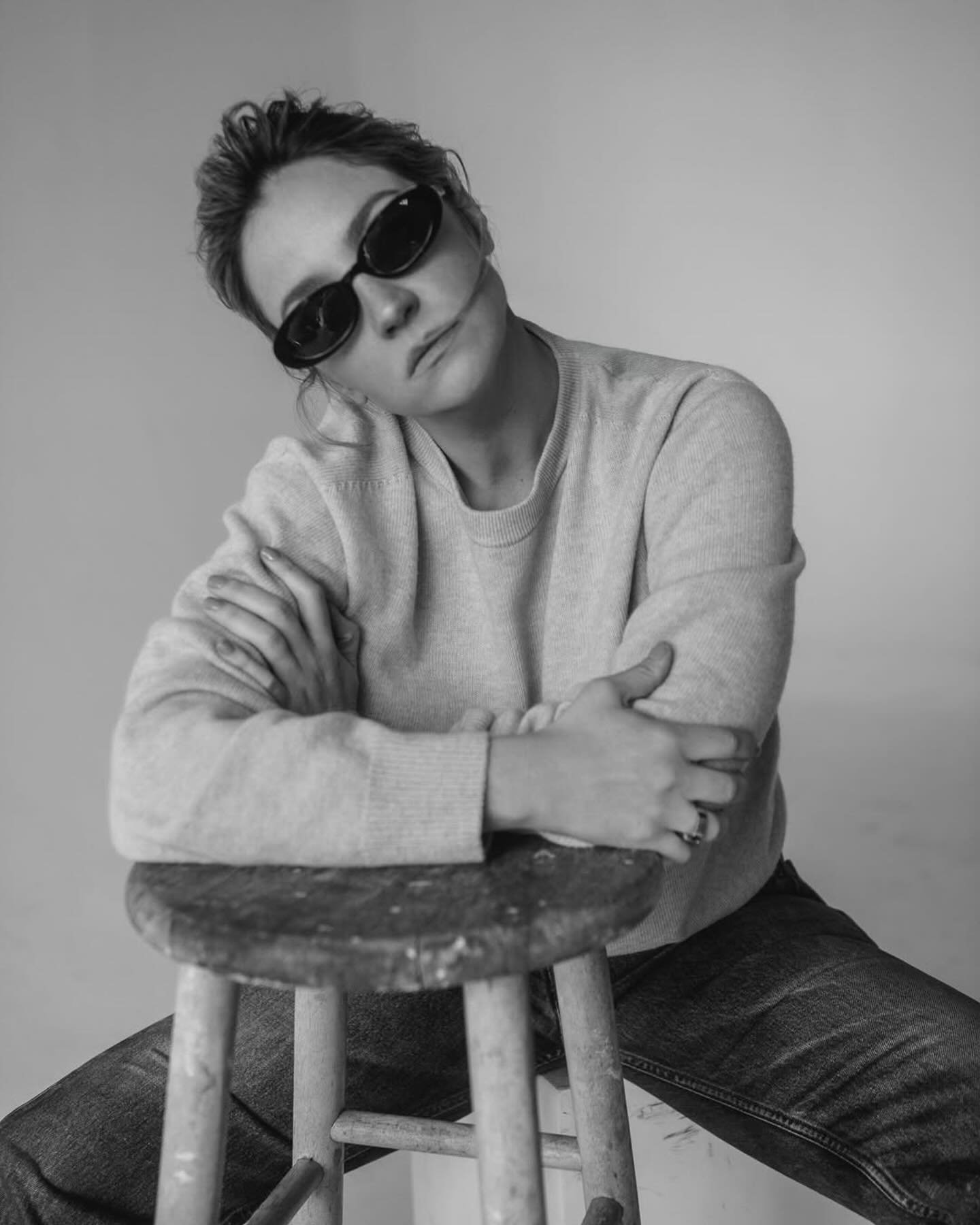 Abby Elliott Shines in Numero Netherlands Digital Feature