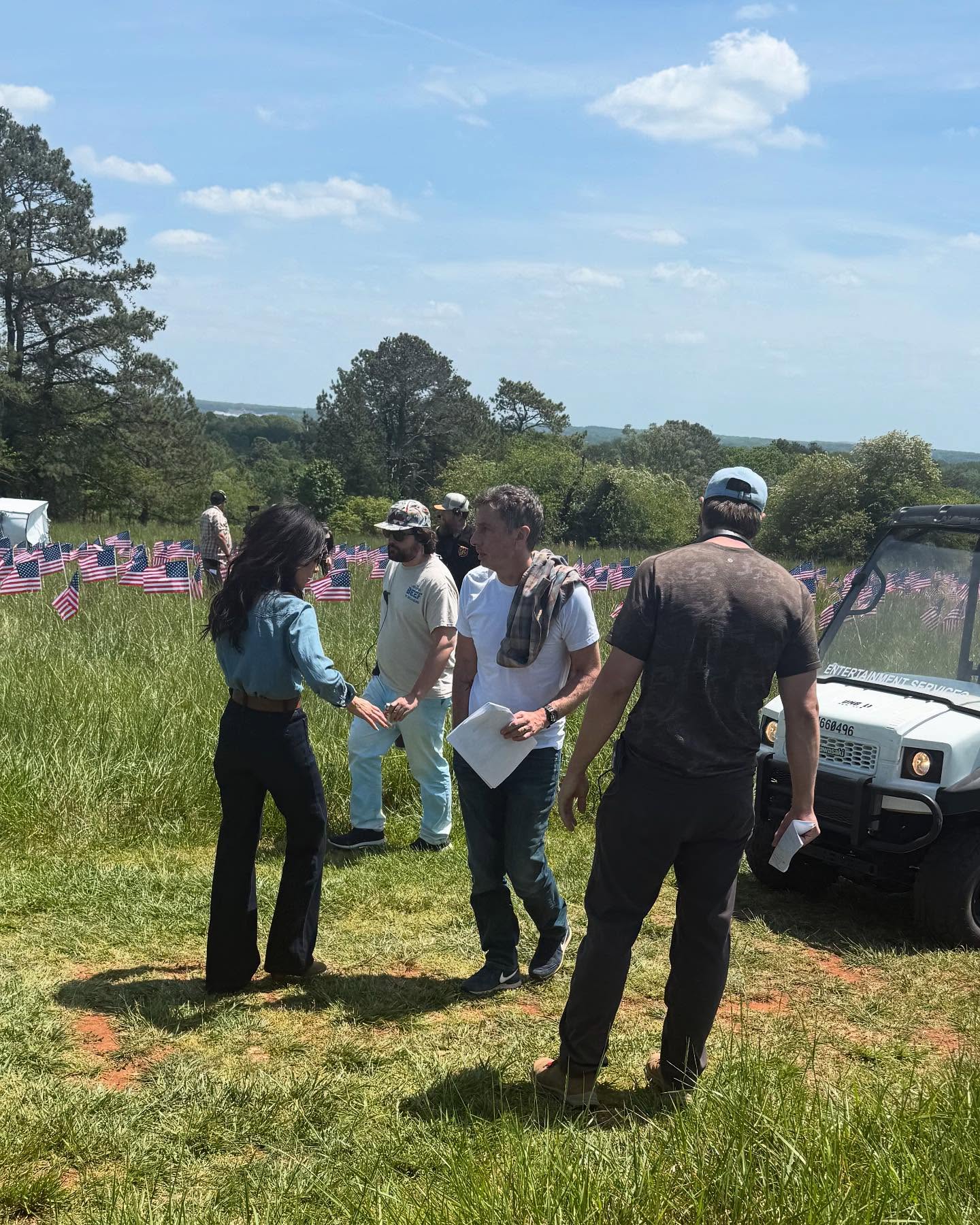Abigail Spencer Embraces Country-Style In New 'Blue Jean Bebe' Instagram Post