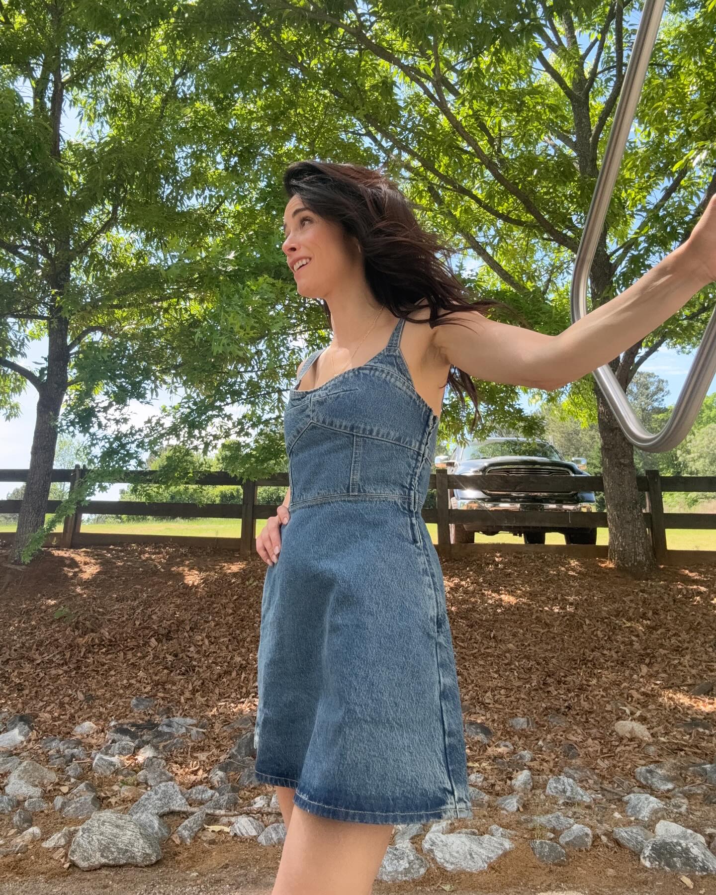 Abigail Spencer Shares Sweet Moments From Atlanta In Candid Photo Series