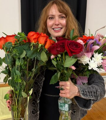 Alicia Witt Mesmerizes Crowd With Magical Show At Packing House
