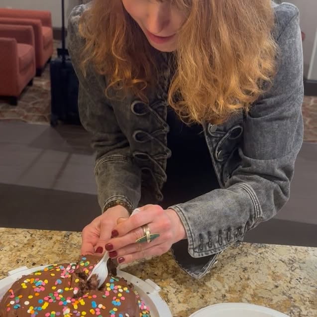 Alicia Witt Mesmerizes Crowd with Magical Show at the Packing House
