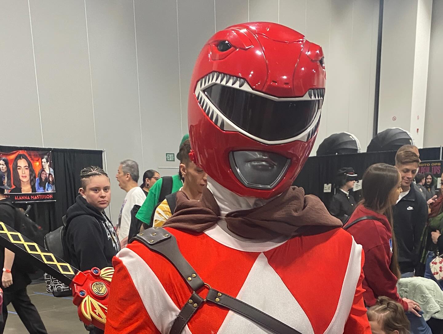 Amy Jo Johnson Celebrates Power Rangers Reunion at NostalgiaCon Denver
