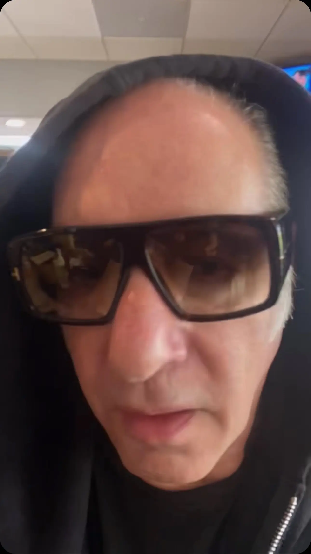 Andrew Dice Clay Shares Dining Dilemma With Jon Lovitz In Humorous Instagram Post Comedy legend documents mealtime challenges with fellow comedian in latest social media share