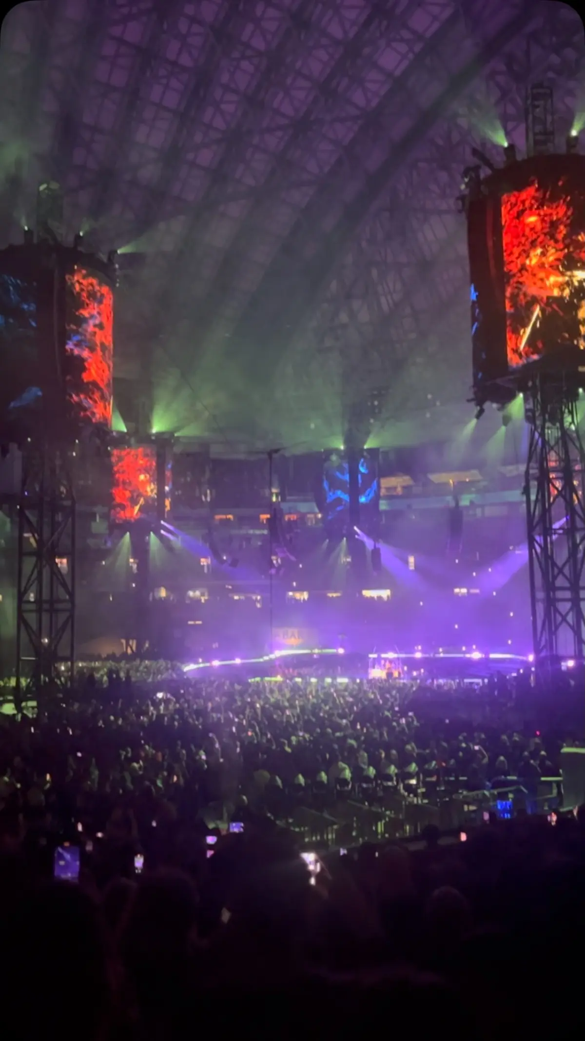 Anson Mount Roars: ‘Frickin’… METALLICA!!!’ Stuns Fans on Instagram Anson Mount electrifies his fans with a bold shout-out to Metallica on Instagram.