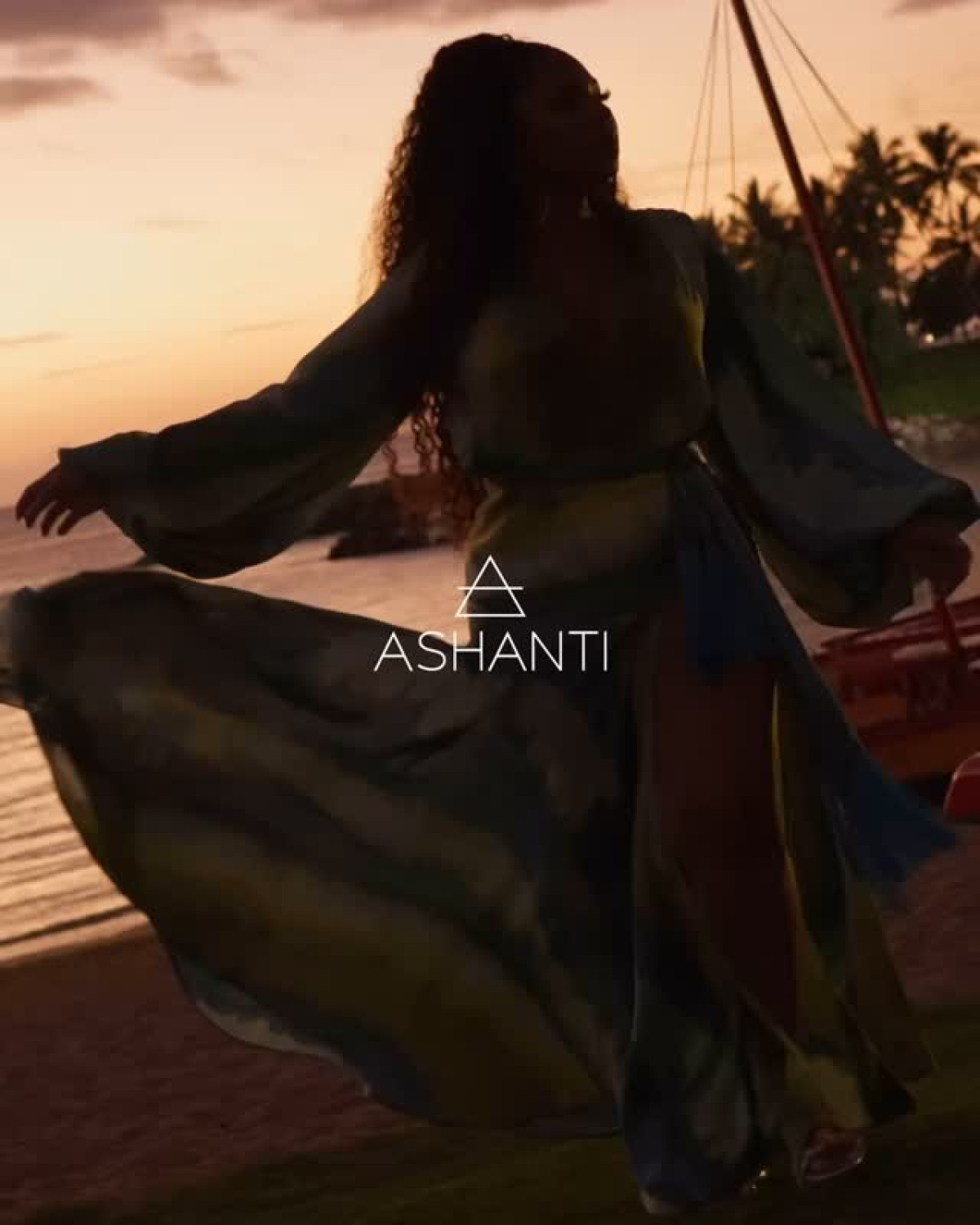 Ashanti Shines At American Idol At Disney Aulani Singer dazzles at American Idol’s Disney Aulani event, showcasing her music & star power!