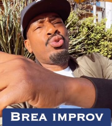 The veteran comedian invites fans to his live comedy shows.