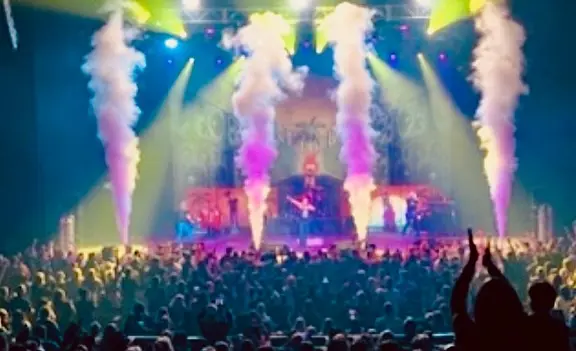 Bret Michaels Rocks River Spirit Casino In Tulsa With Electrifying Performance