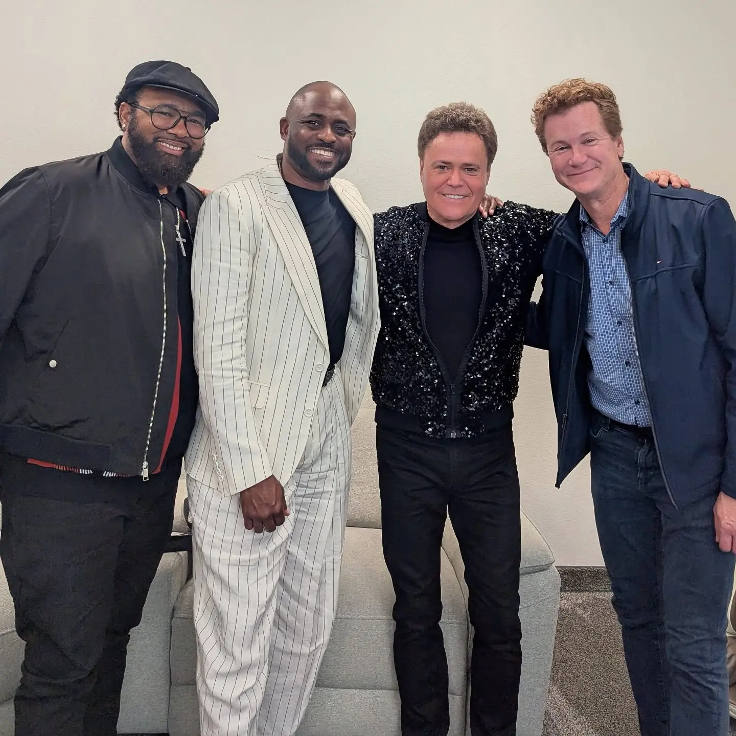 Celebrity Friends Drop In At Donny Osmond’s Vegas Show A star-studded evening featuring Wayne Brady, Jamie Jones and Jonathan Mangum coming live