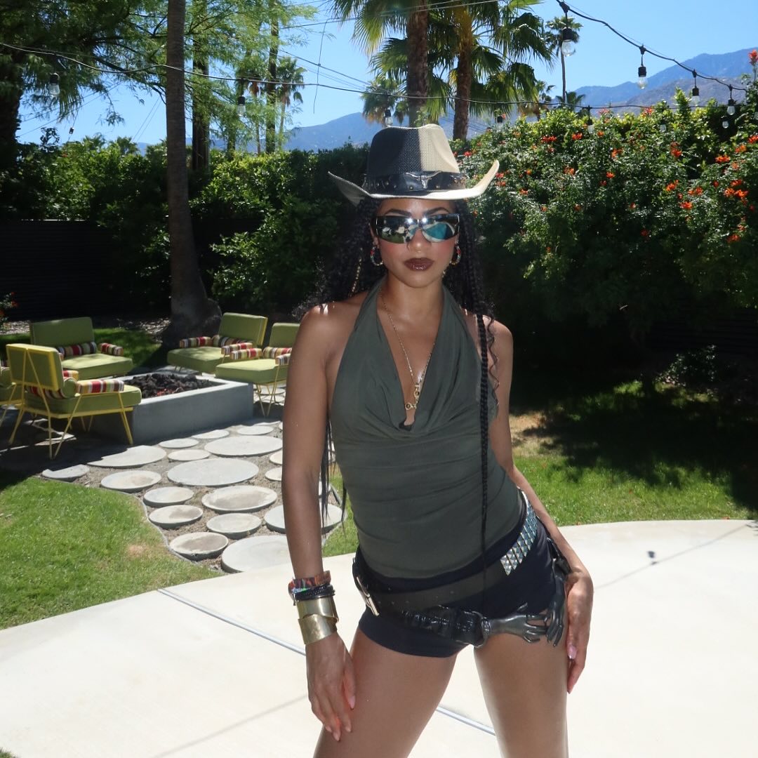 Chelsea Tavares Unveils 'Amy’s Cannon' Look for CHELLA 2025