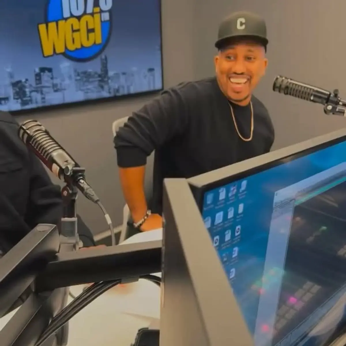 Comedian lights up the morning show with big laughs.