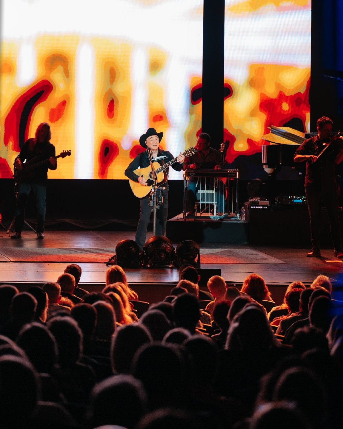 Clint Black Returns To Oxford Stage Country icon Clint Black returns to Oxford, AL, igniting the stage with energy, and charm!