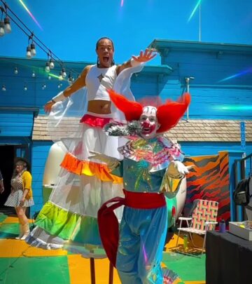Actor embraces his clowning passion at star-studded event honoring entertainment legend