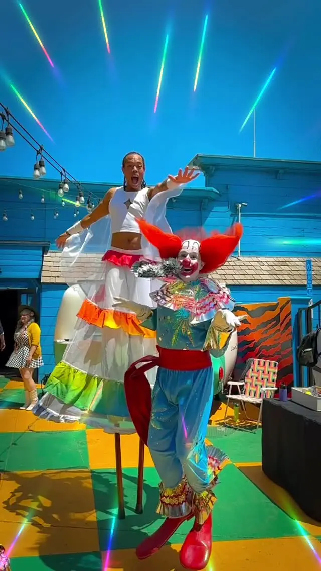 David Arquette As Bozo The Clown Catches Air At Dick Van Dyke Celebration In Malibu David Arquette As Bozo The Clown Catches Air At Dick Van Dyke Celebration In Malibu