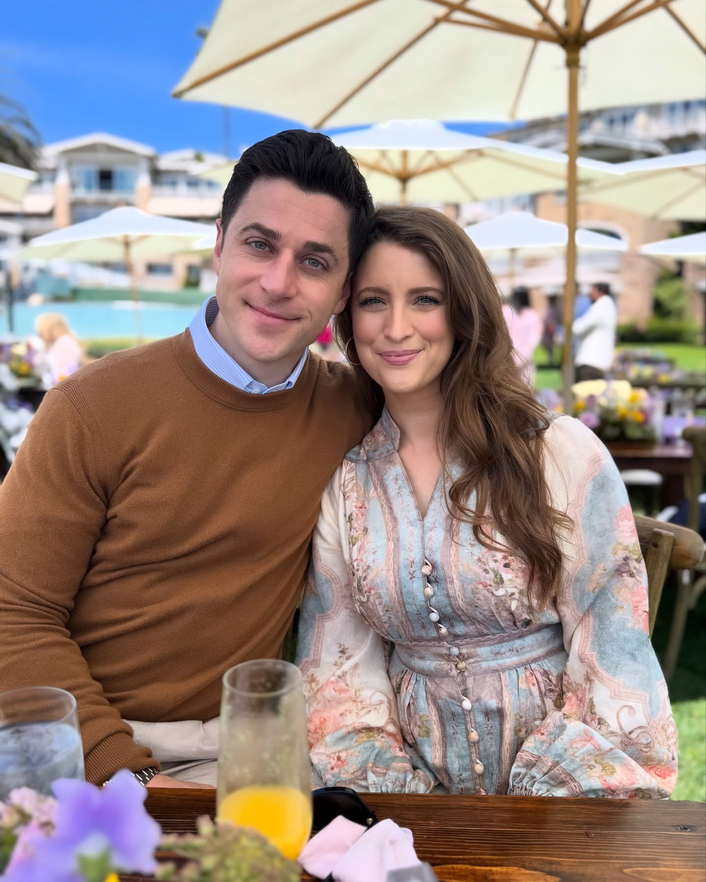 David Henrie Makes Sentimental Return to Proposal Site with Wife David Henrie Returns To San Juan Capistrano For Special Anniversary Where He Proposed To Wife Maria