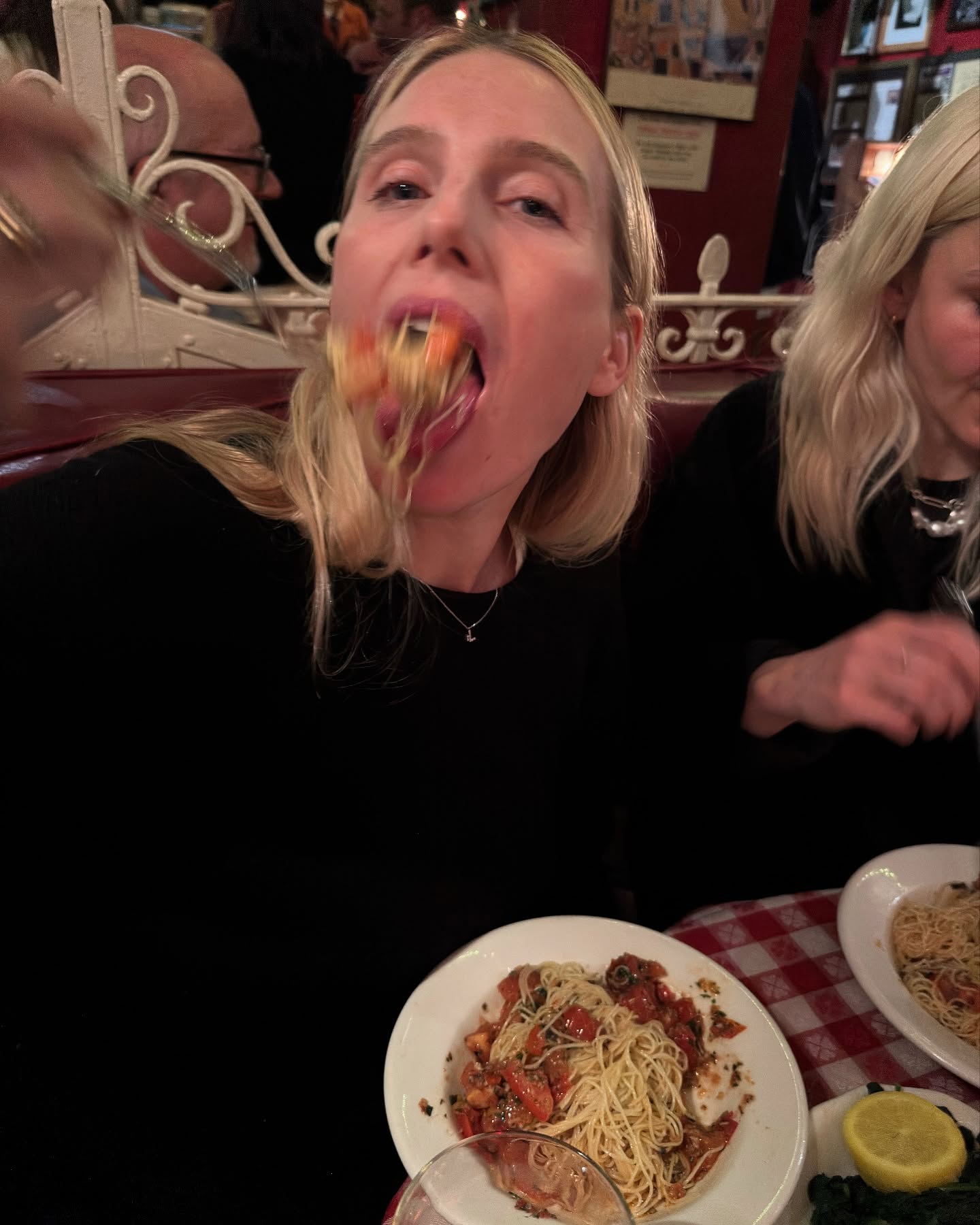 Dree Hemingway Showcases Meaningful Progress in Learning Italian