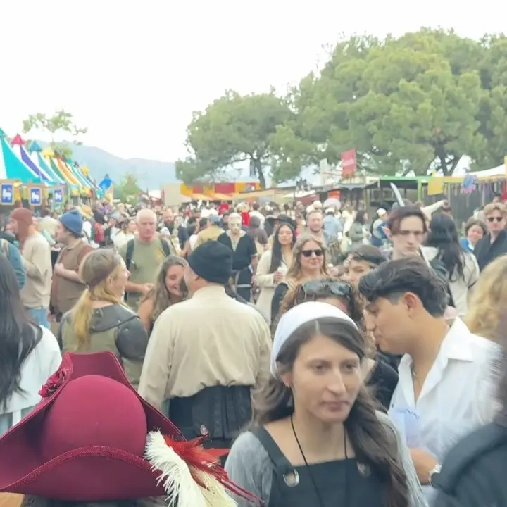Dumbfoundead Stuns at Renaissance Fair in Korean Hanbok