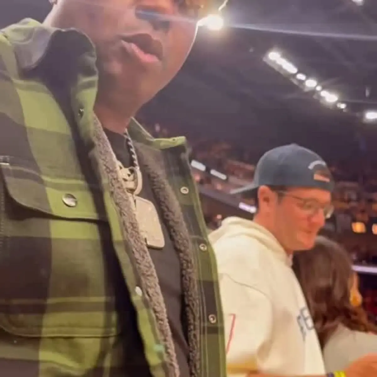 E-40 Embraces Life’s Vibe on Instagram E-40 radiates inspiration with his latest post, embodying his legendary style and entrepreneurial spirit.
