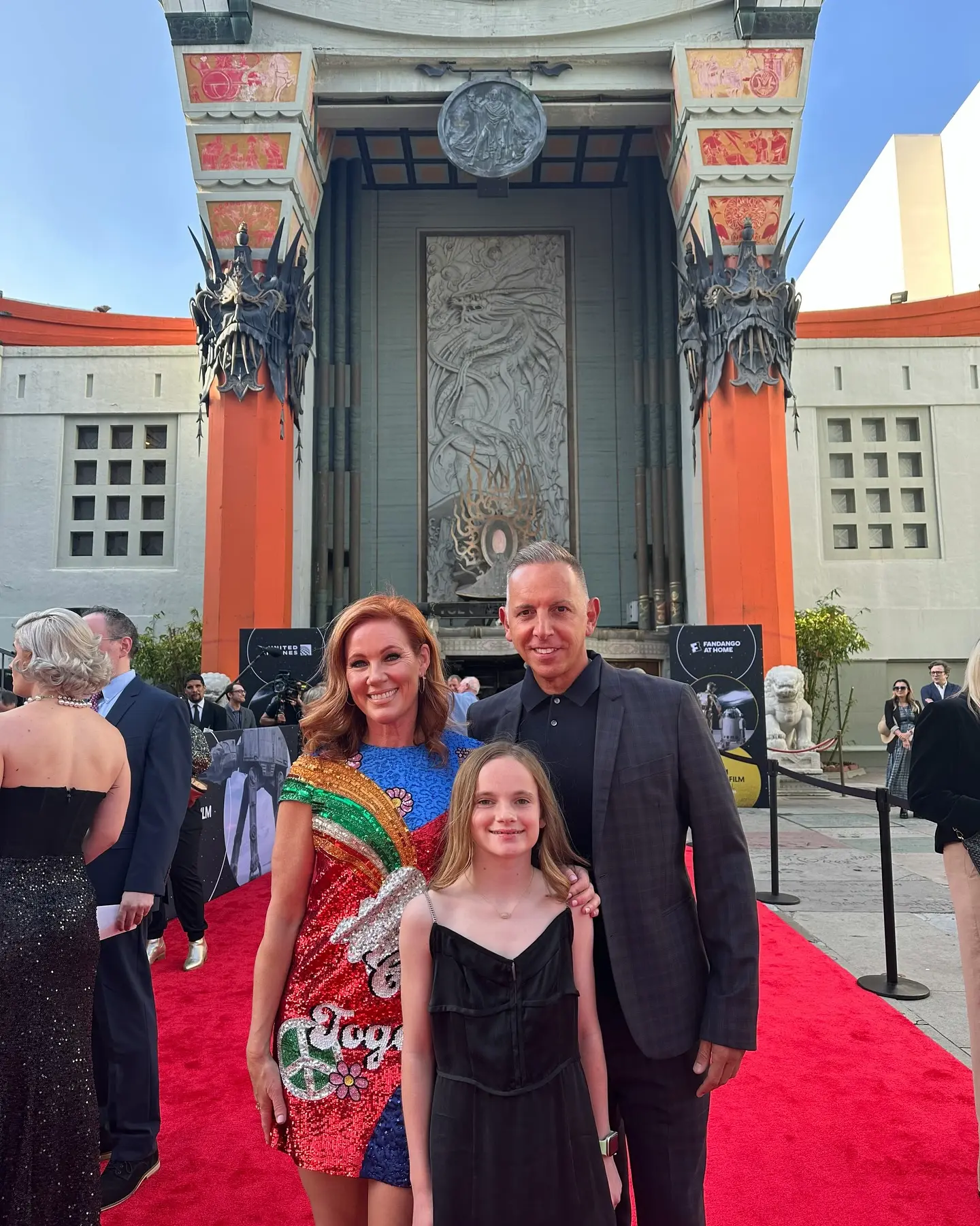 Elisa Donovan Attends TCM Film Festival Opening Night With Daughter Scarlett's Red Carpet Debut