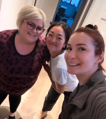 Actress shares heartwarming photos with former castmates from her groundbreaking web series.