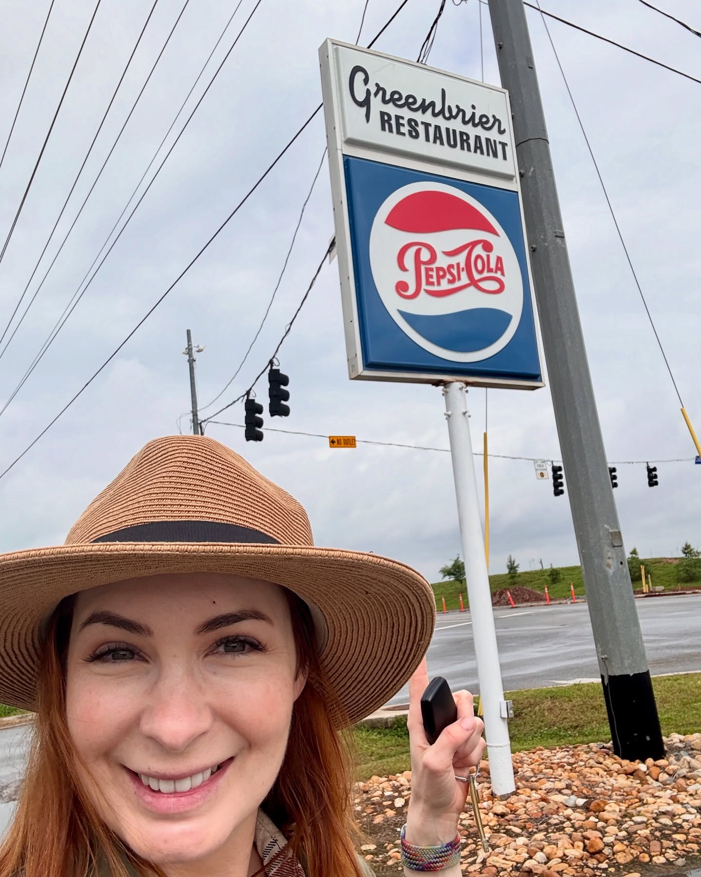 Felicia Day Savoring Huntsville’s Culinary Delights This Weekend Felicia Day delights in Huntsville AL top pulled pork, hush puppies, charcuterie treats!!