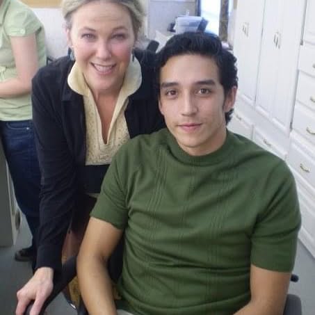 Gabriel Luna Recreates Iconic Moment With Catherine O’Hara