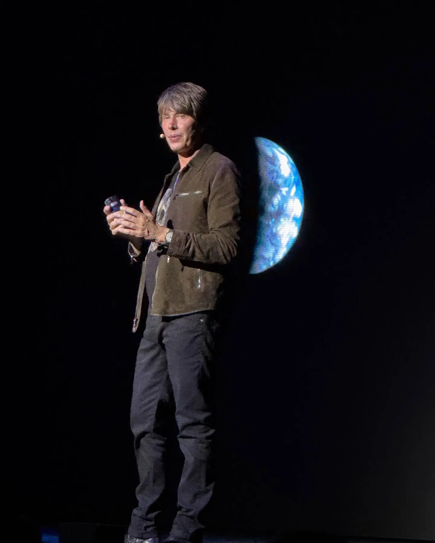 Gala Night of Education Unites Art, Science & Celebrity Charm