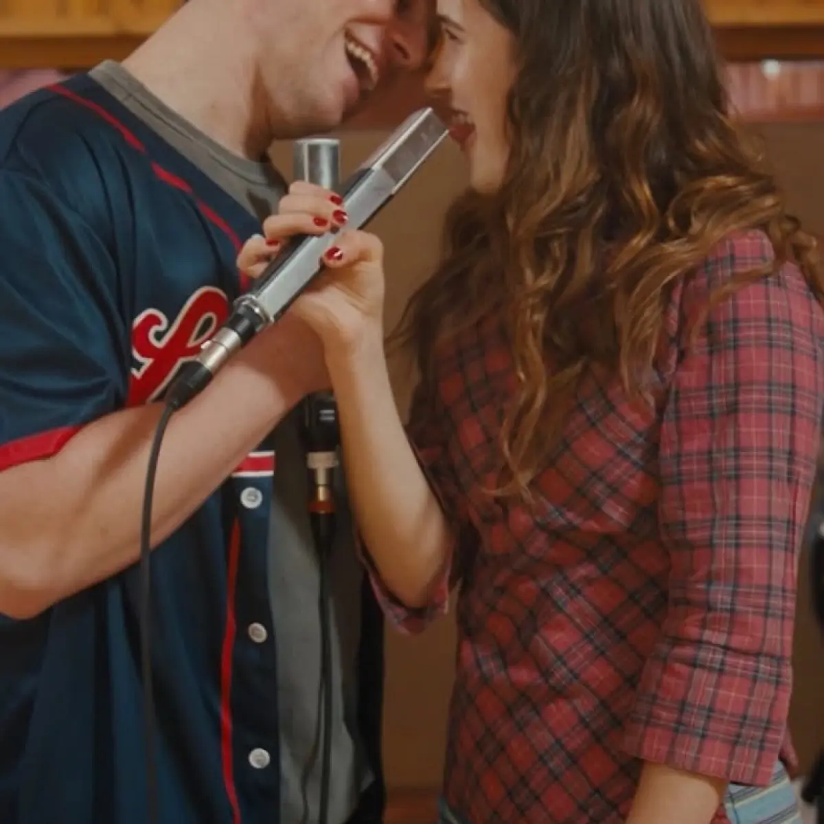 Gracie Lawrence Debuts ‘My First Real Love’ With Jonathan Groff Broadway star teams with Jonathan Groff to recreate the iconic vibe.