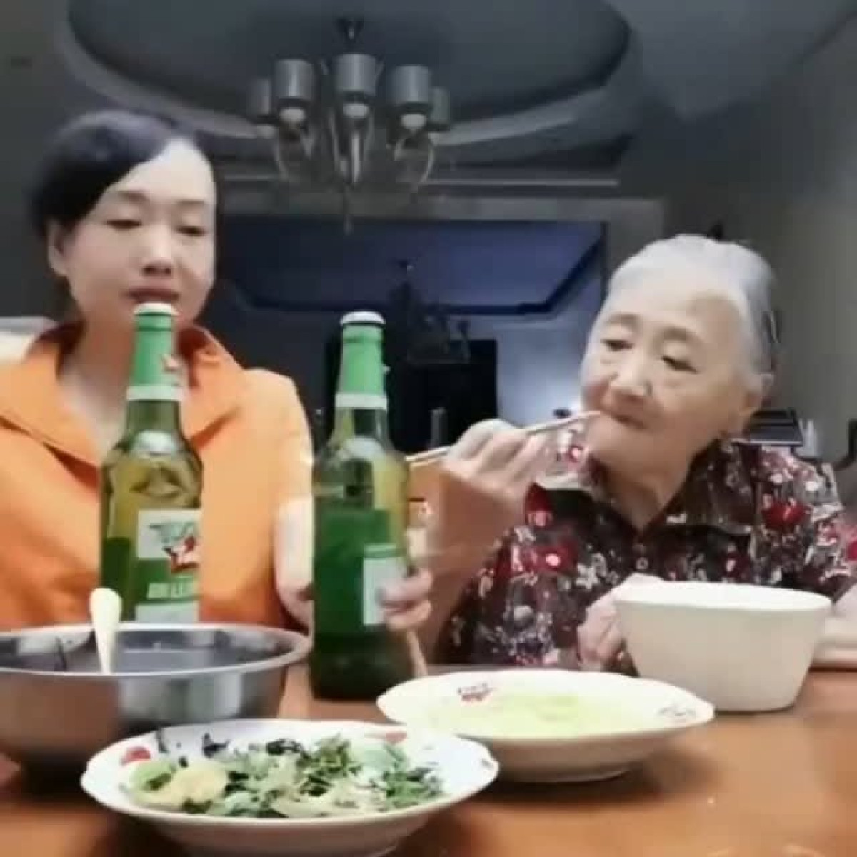 Grandma Becomes Beer Whisperer in Viral Repost This quirky Instagram repost from @TheFigen_ blends humor with rock legend Slash's vibe.!!