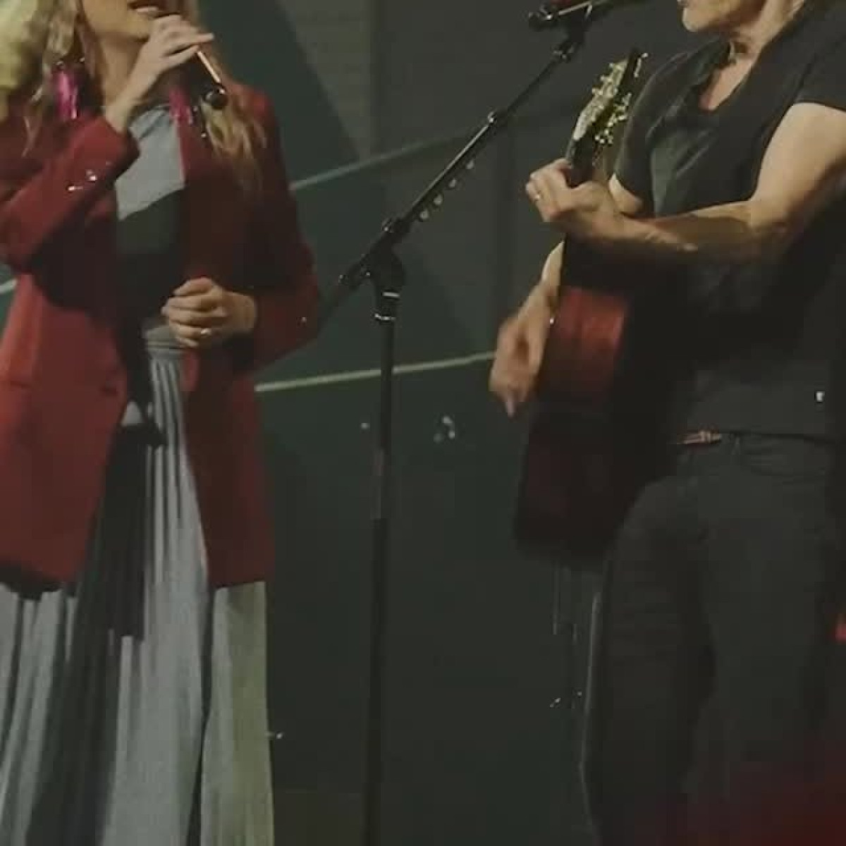Hell And Back: A Stage Invitation Sparks A Musical Collaboration Kevin Bacon and Jennifer Nettles team up as stage magic unfolds in Hell And Back video debut.
