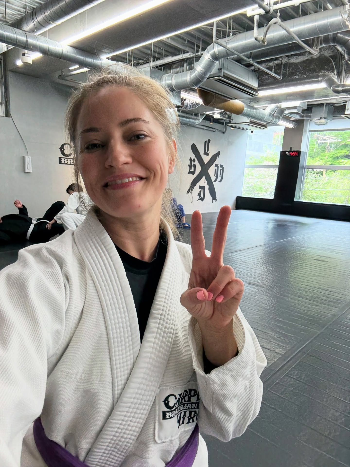 IJustine’s Rainy Tokyo Adventure: Lightsaber, Jiu Jitsu & More
