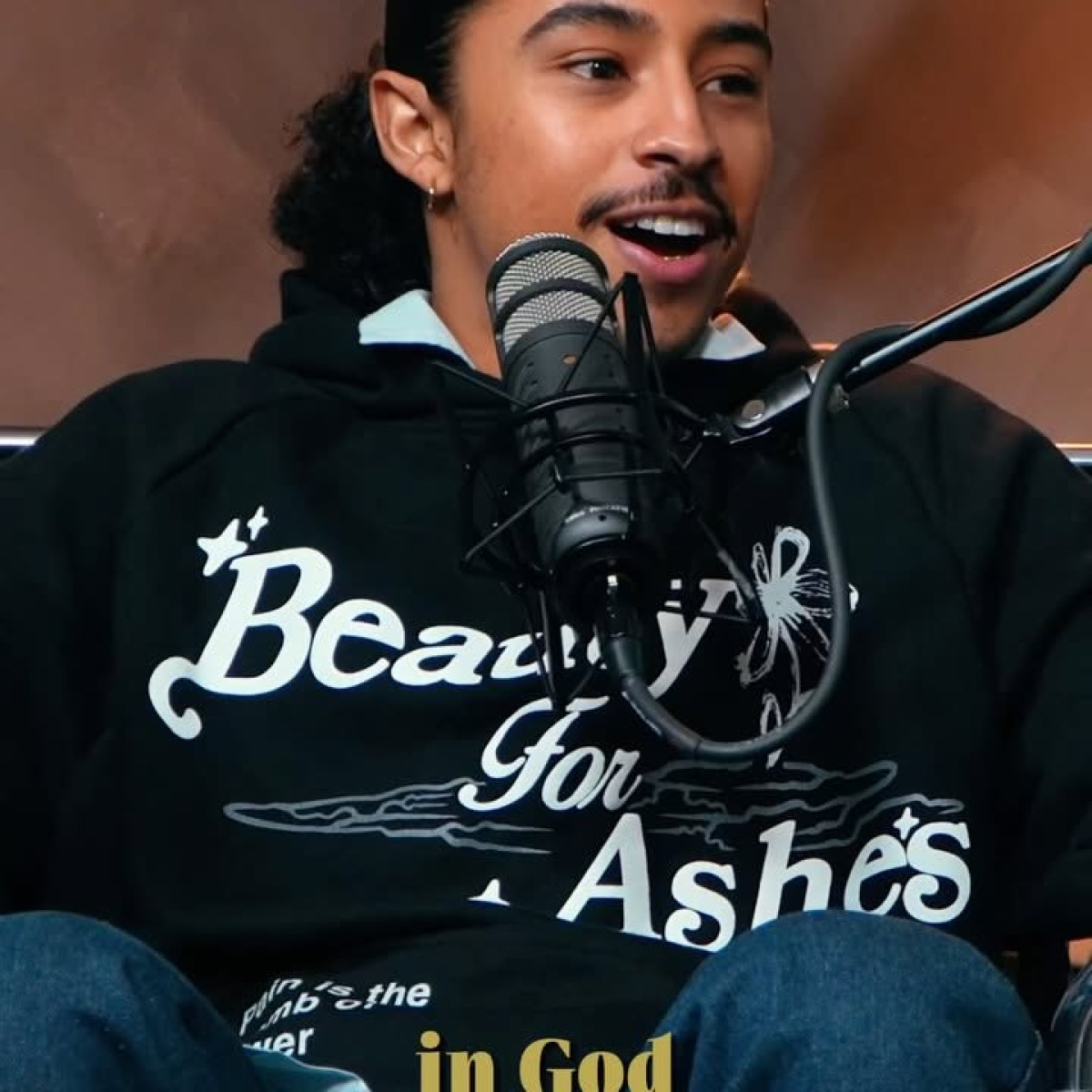 Jacob Perez Talks Music, Childhood Sunset And Purpose on Podcast From good vibes to real talk, explore the path that shaped the artist within.