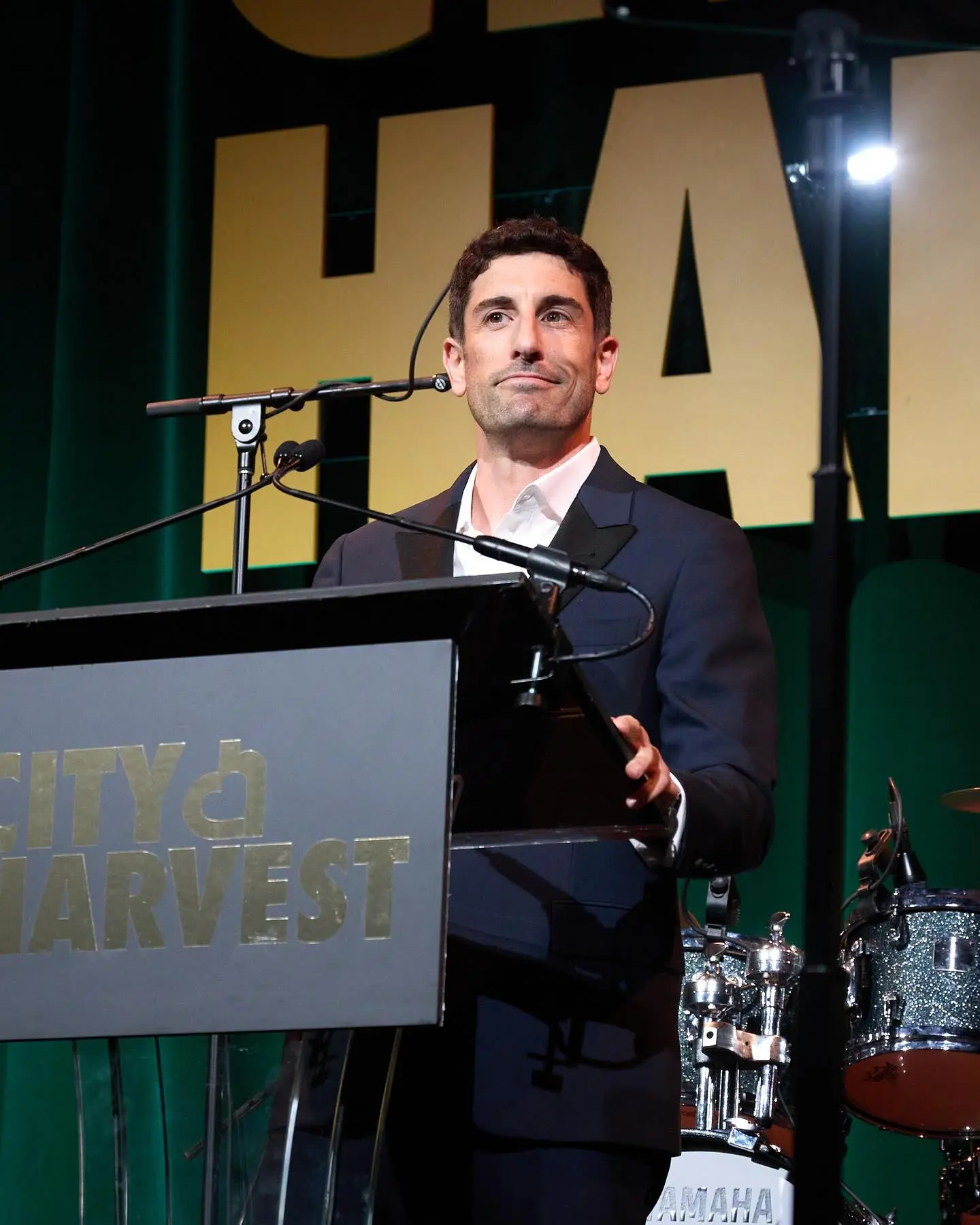Jason Biggs Helps Raise Funds For 8.5 Million Meals At City Harvest Gala
