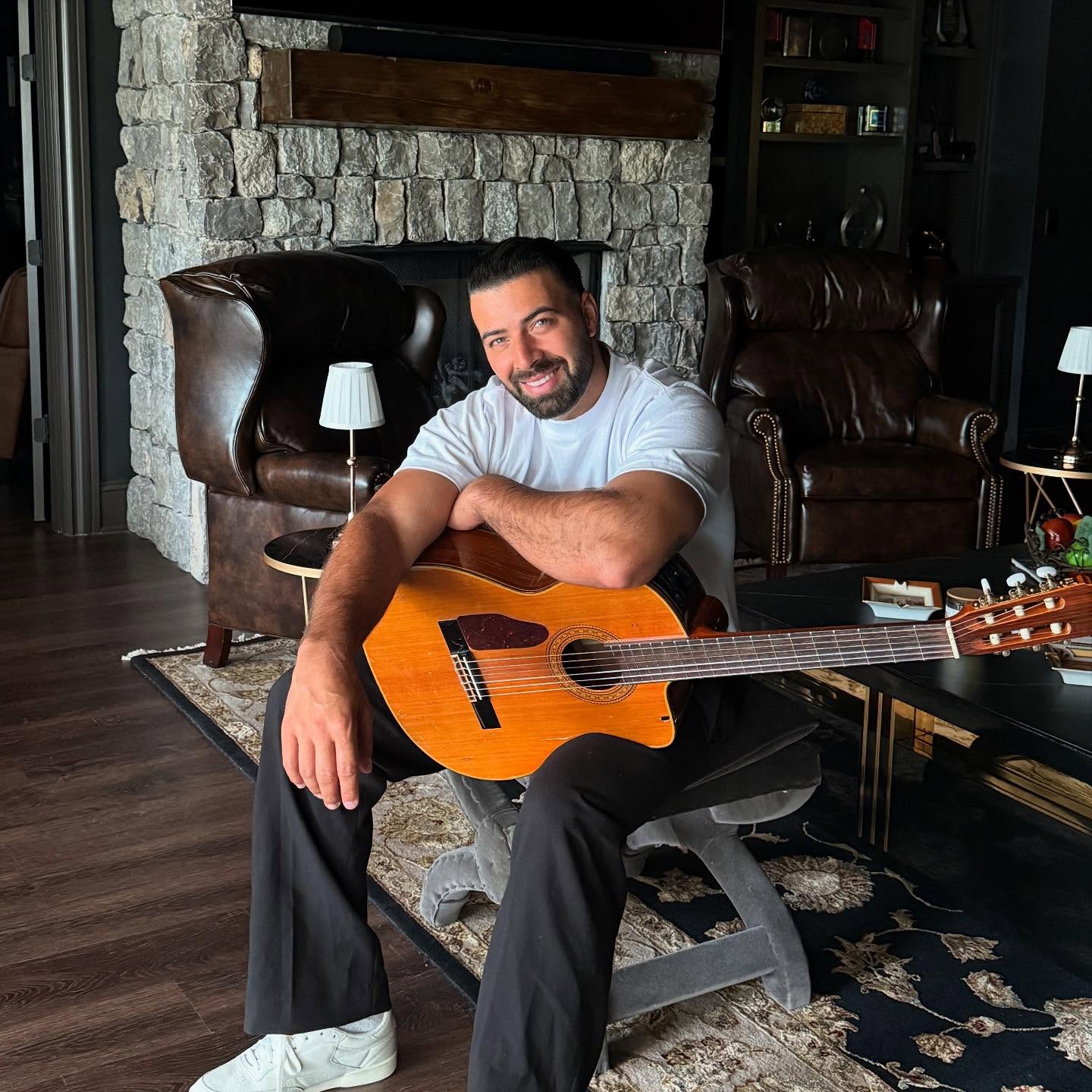 Jencarlos Canela Sizzles At Rudy’s In Nashville Actor and singer delights Nashville at Rudy’s and sets the stage for unforgettable vibes.