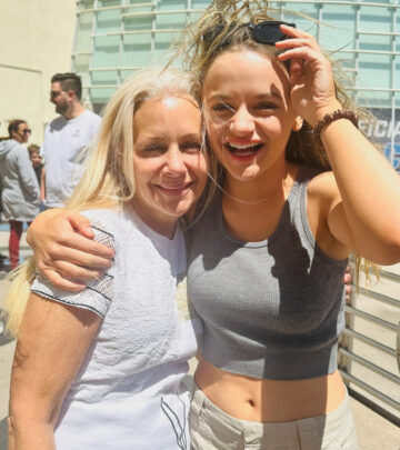 Joey King Celebrates Mom’s Sweet Sixty in Epic Vegas Bash