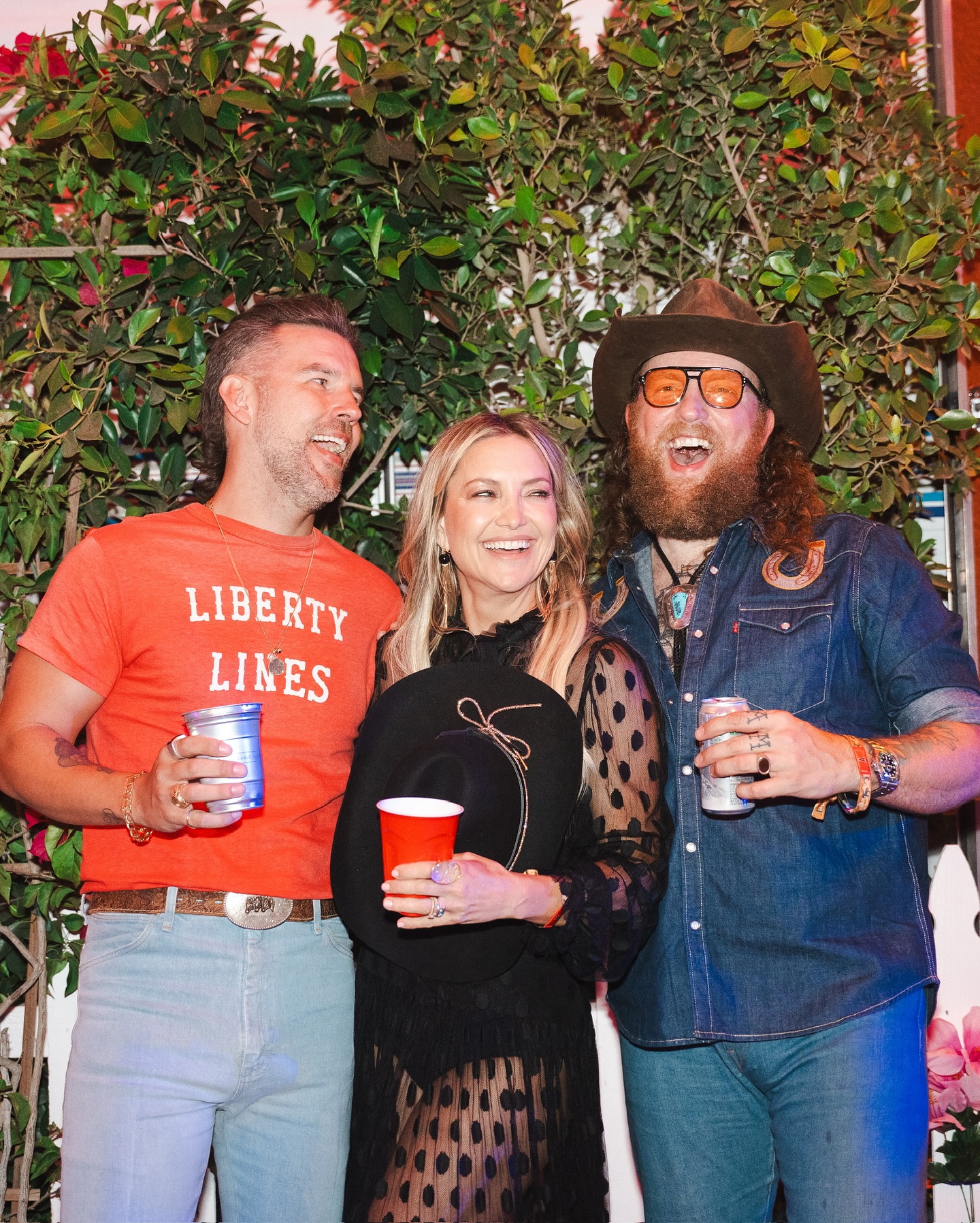 Kate Hudson Shines At Stagecoach Festival With Brothers Osborne Performance