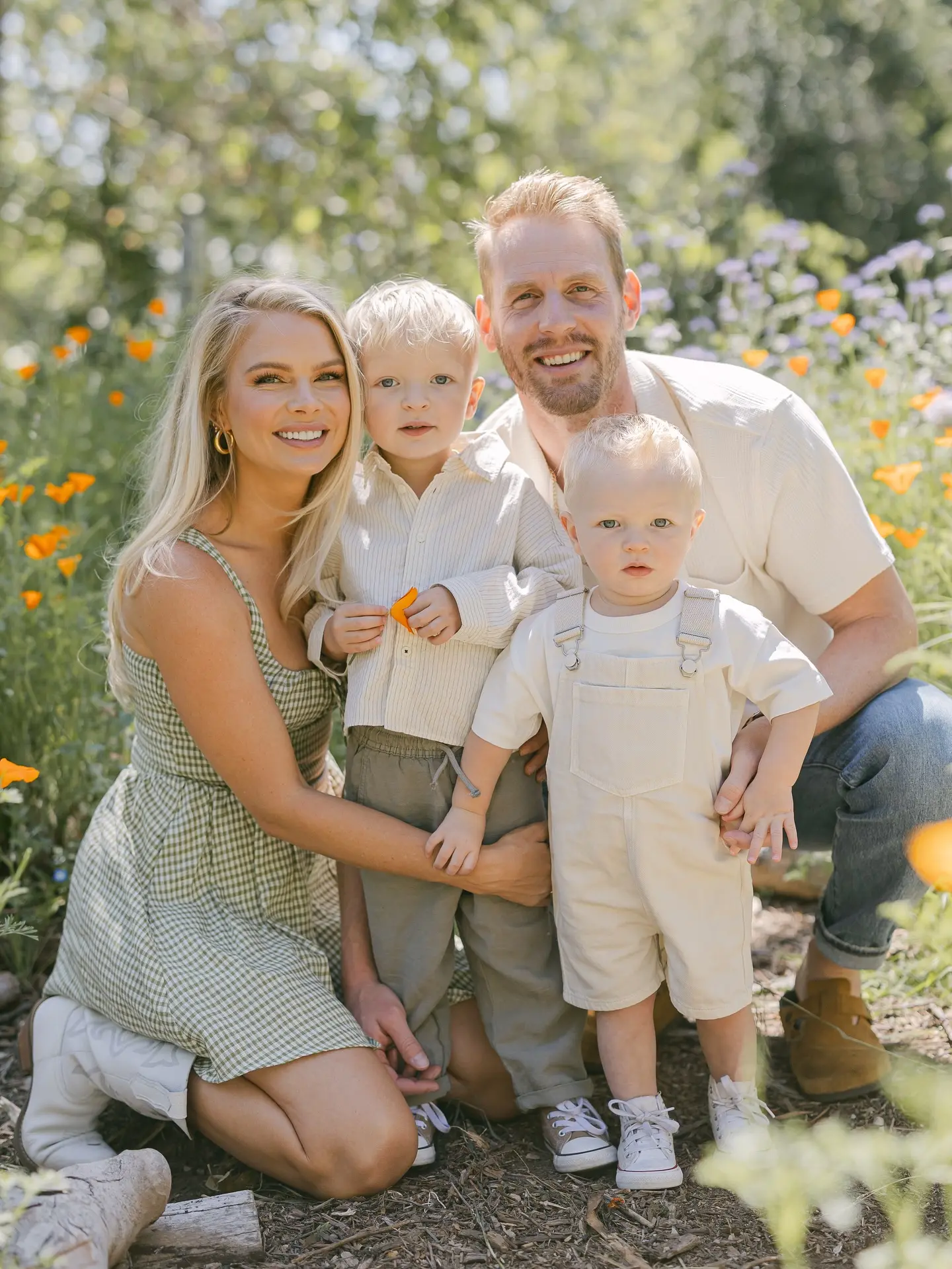 Kelli Goss Shimmers In A Whirlwind 20-Minute Mini Shoot Celebrity shines in a 20-minute mini shoot