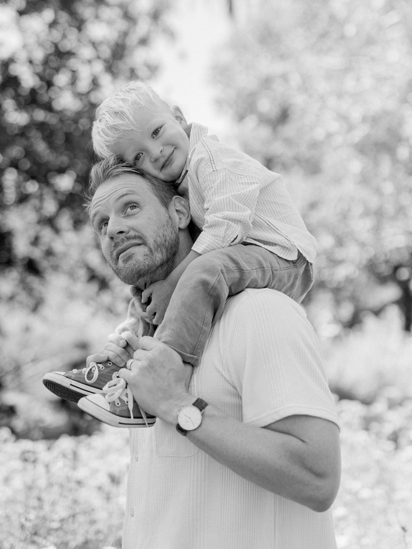 Kelli Goss Shimmers in a Whirlwind 20-Minute Mini Shoot