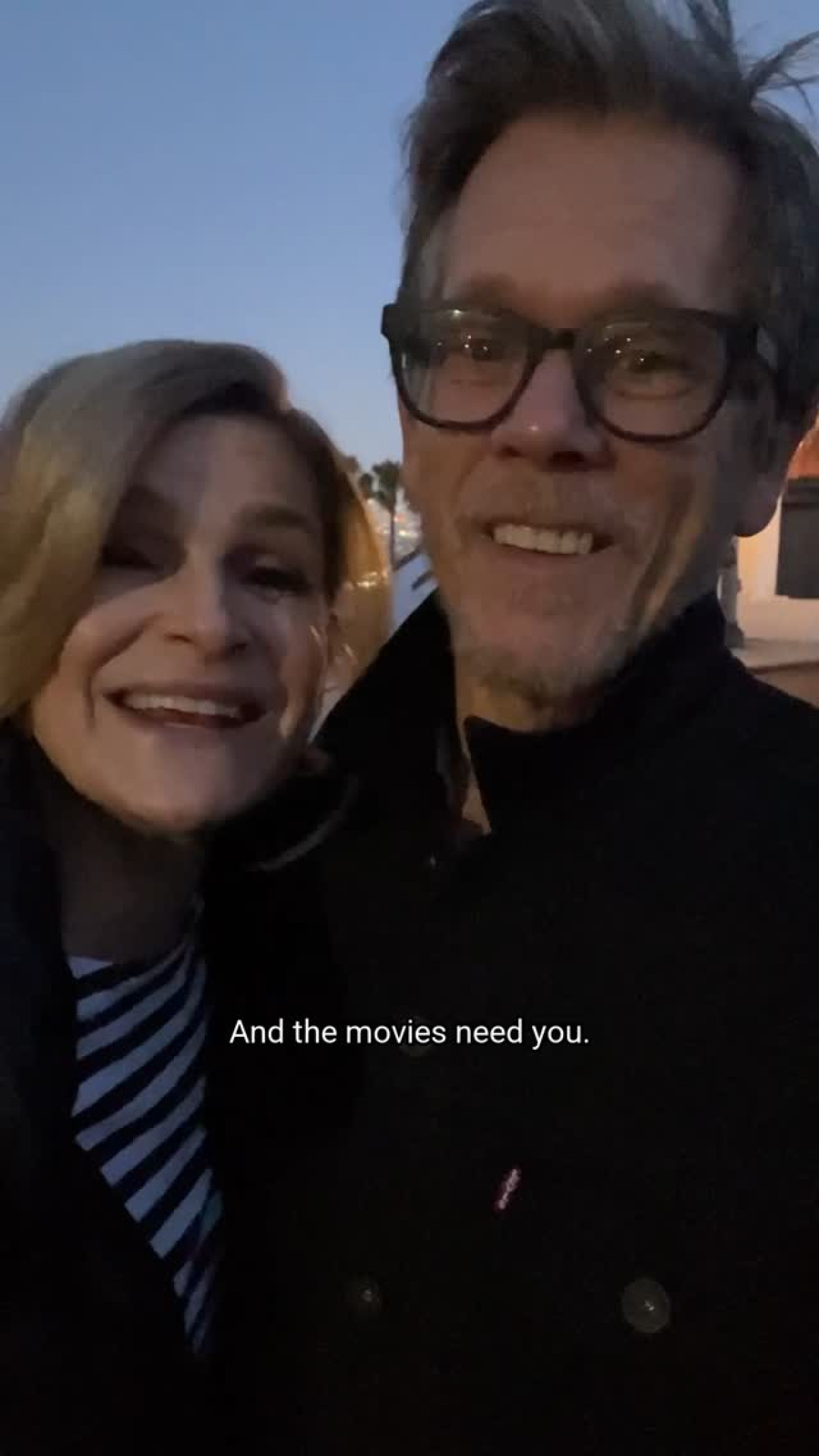 Kevin Bacon hails 'Sinners' as a masterpiece with a flawless 10/10 rating.