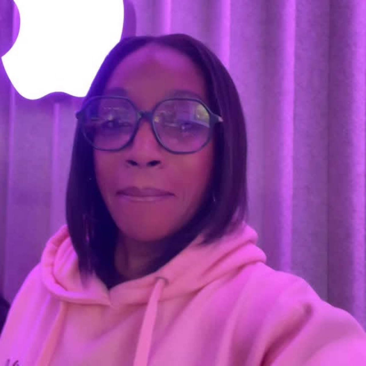 Ledisi Appears On The Estelle Show: Fans Urged To Tune In Live Grammy-nominated R&B artist makes a special appearance on live broadcast.