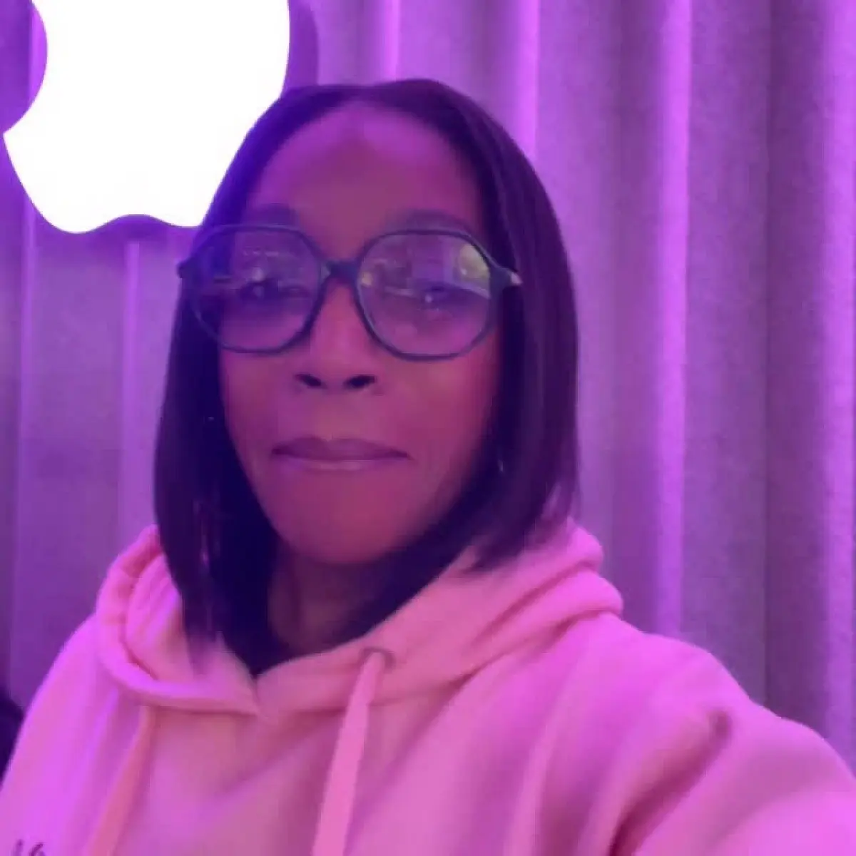 Ledisi Appears On The Estelle Show: Fans Urged To Tune In Live Grammy-nominated R&B artist makes a special appearance on live broadcast.