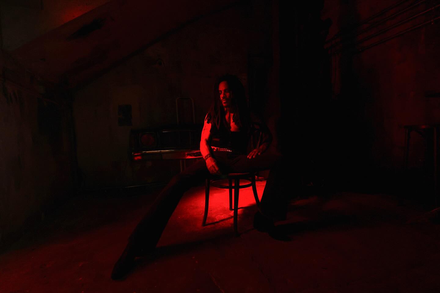 Lenny Kravitz Shares Intimate Behind-The-Scenes Look At ‘Let It Ride’ In New Post Lenny Kravitz Shares Intimate Behind-The-Scenes Look At 'Let It Ride' In New Post