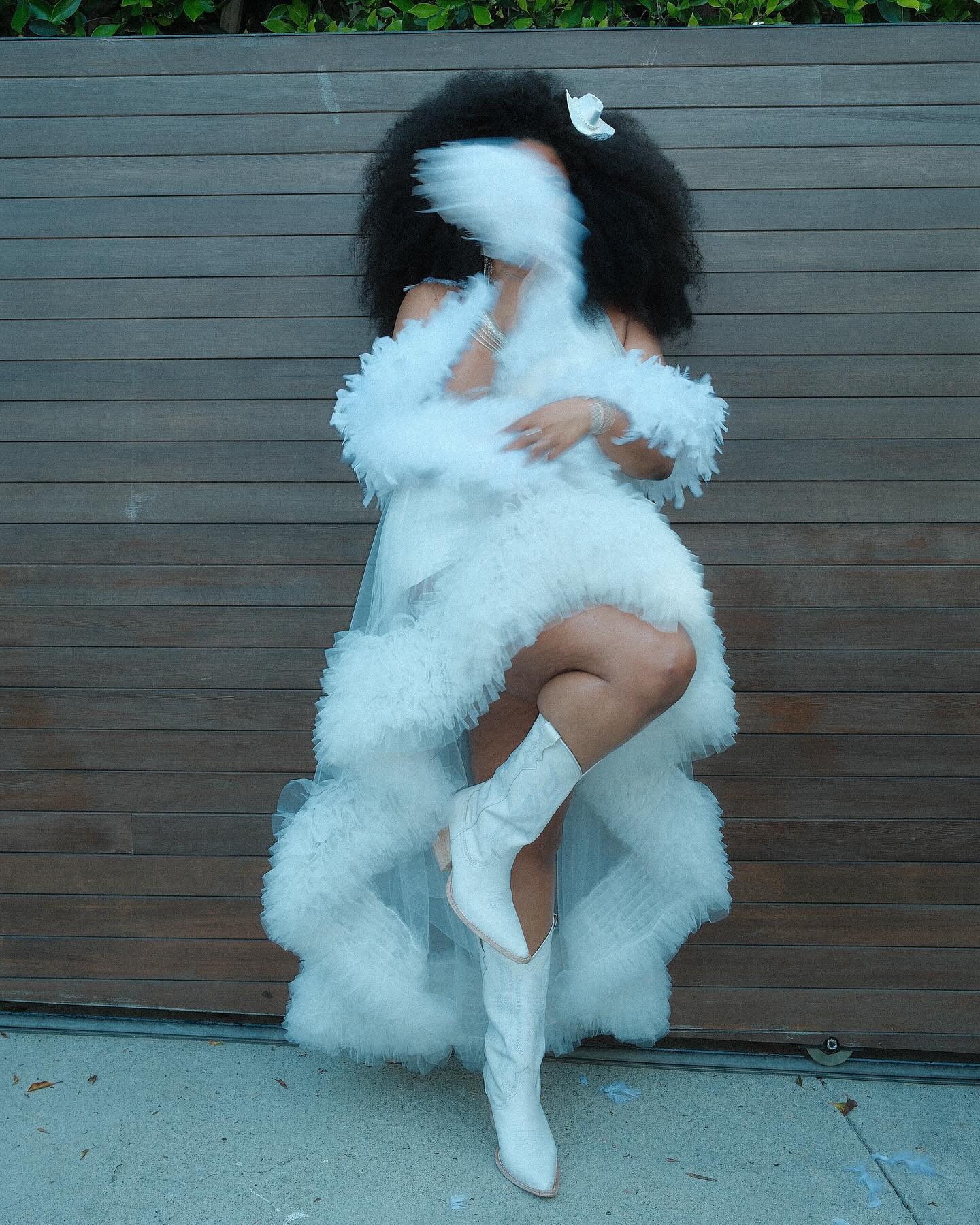 Lizzo Sparks Laughter With ‘Yee-Haw’ Instagram Moment