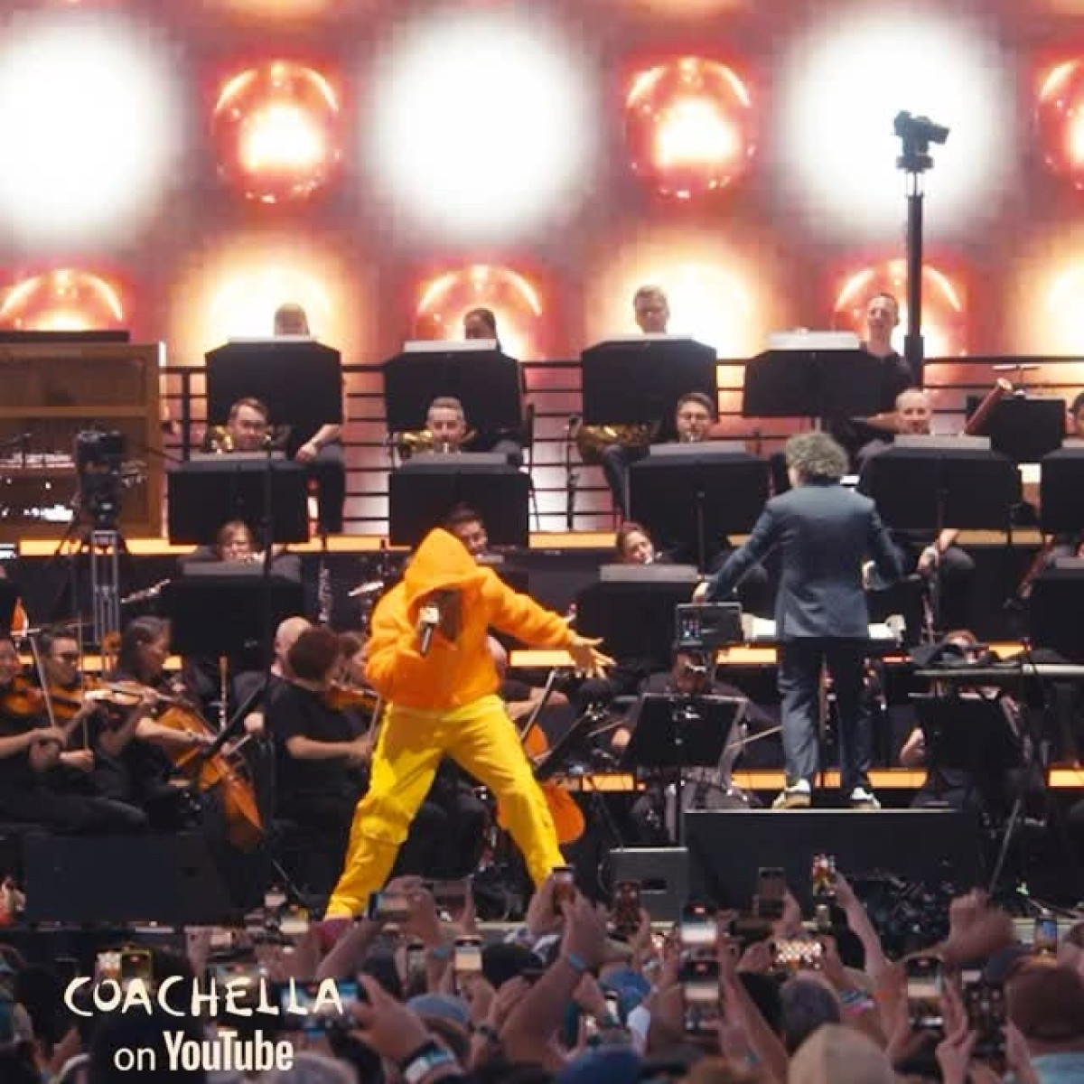LL Cool J Sparks New Fusion With LA Phil and Dudamel LL Cool J unites with LA Phil and Gustavo Dudamel to redefine genre boundaries with flair.