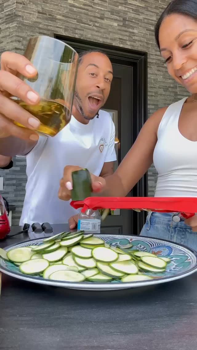 Ludacris Shares Heartwarming Family Time Over Pizza Ludacris Shares Heartwarming Father-Daughter Pizza Bonding Moment On Instagram