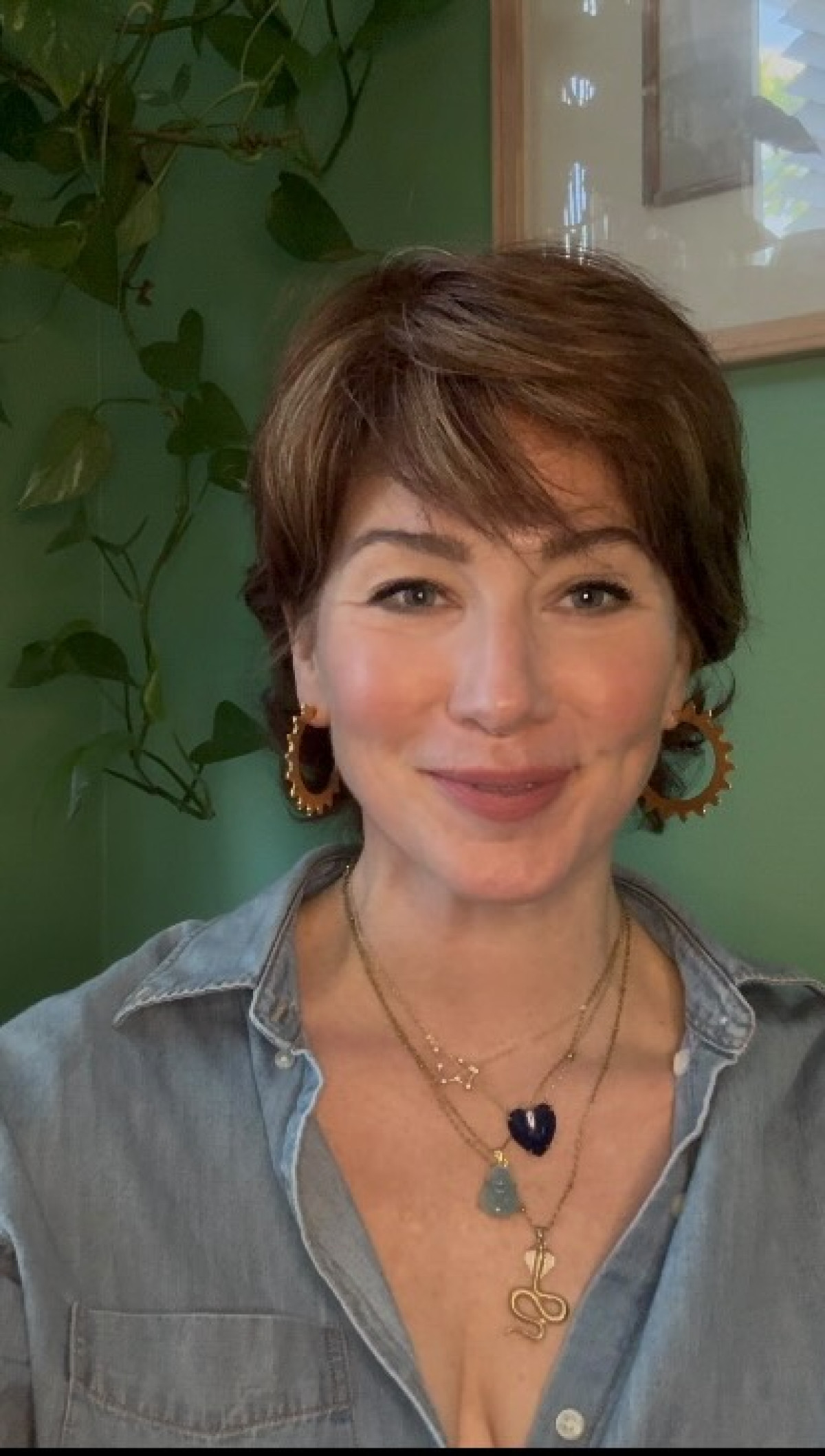 Lynn Collins Ignites Week Of Action And Inspiration Inspire and act! The actress fuels ambition, sparking energy to soar and rise!!
