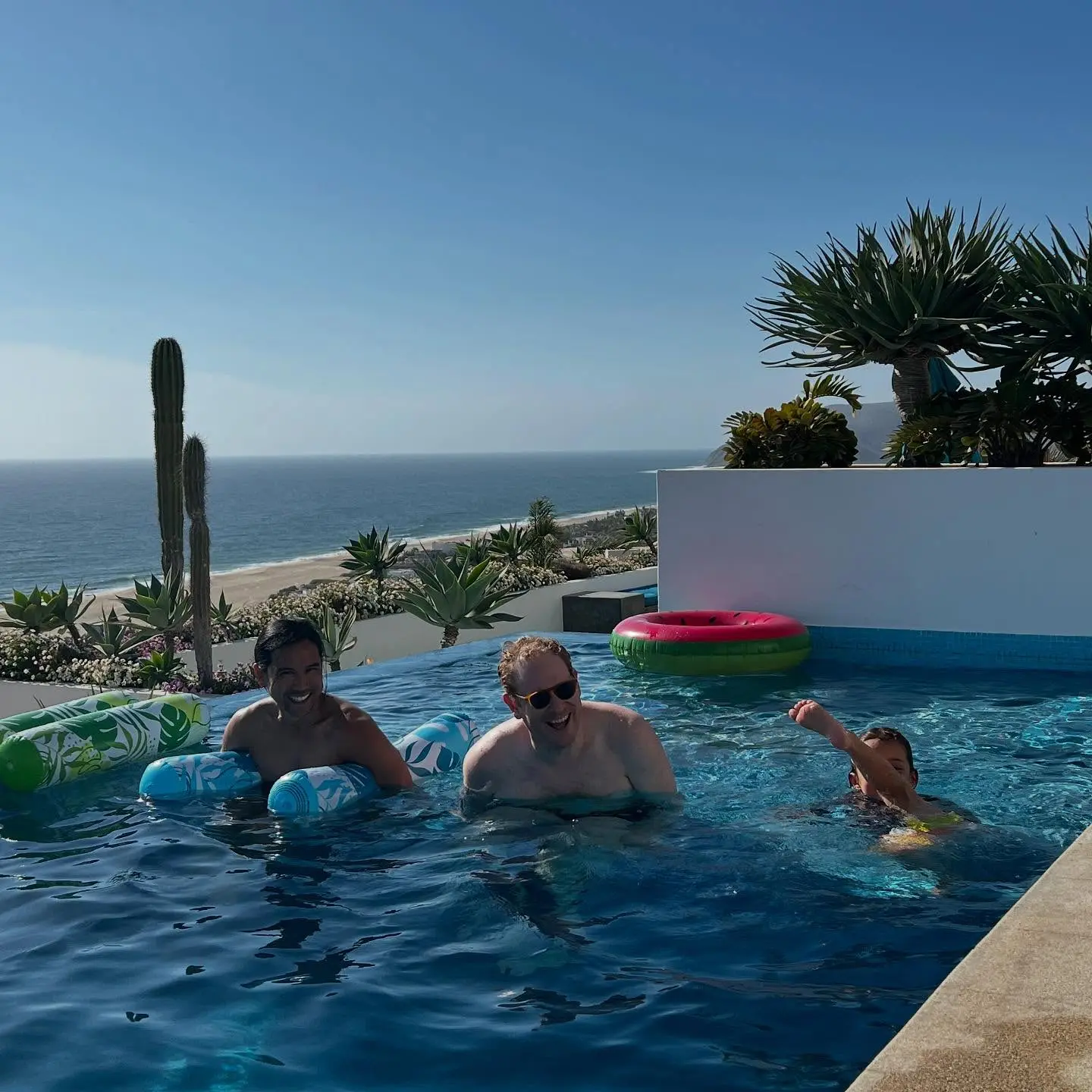 Melissa Fumero Shares Picturesque Getaway With Friends In Mexico
