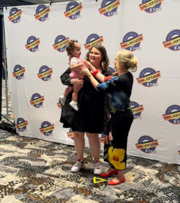 Melissa Joan Hart Shines at Huntsville Comic Con