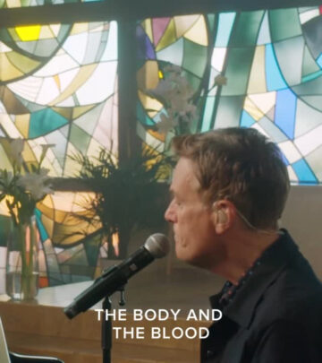 The acclaimed Christian artist's latest song explores the sacrifice of Christ with a powerful message.