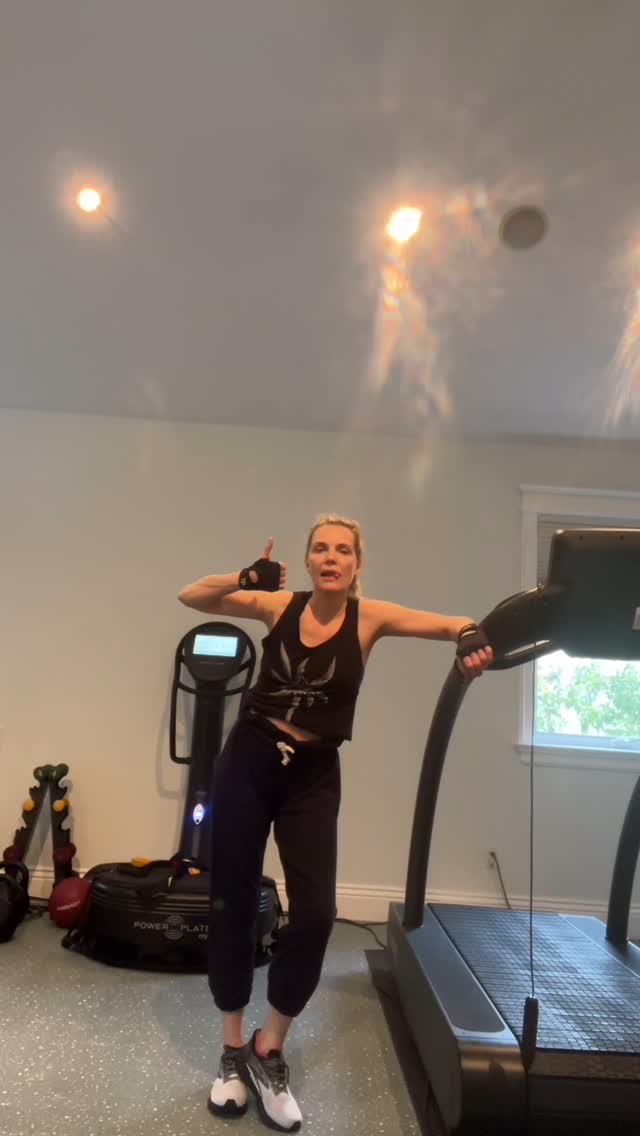 Michelle Pfeiffer Hilariously Gets Real About Her Workout Struggles Michelle Pfeiffer Hilariously Gets Real About Her Workout Struggles