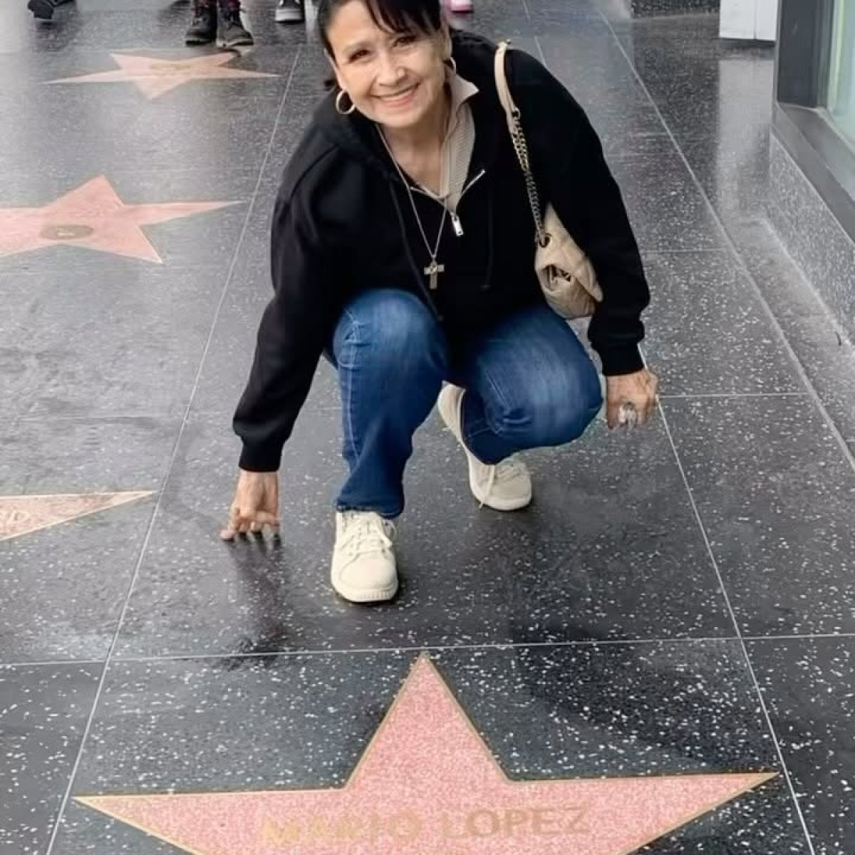 Mother’s Love: Mario Lopez Celebrates Walk of Fame Celebrity Mario Lopez honors family love in a heartfelt Instagram post at the Walk of Fame.